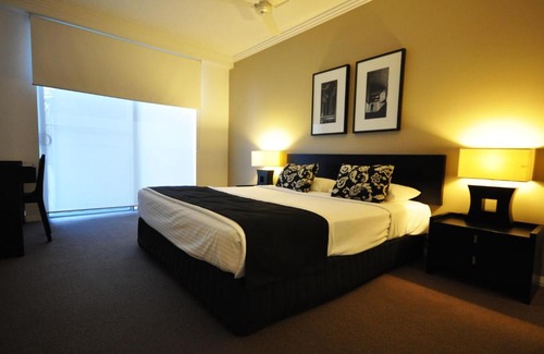 Varsity Lakes Apartment | Chancellor Lakeside Apartments