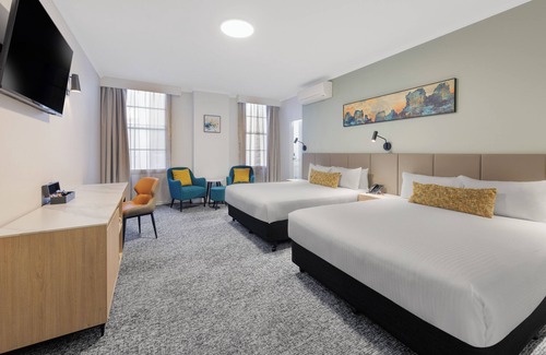 Adelaide Central Business District Hotel | Chancellor on Currie