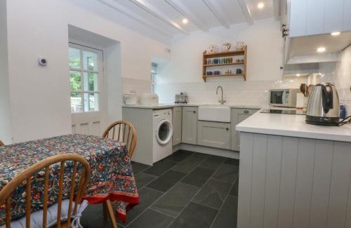 Dolwyddelan House | Chandos