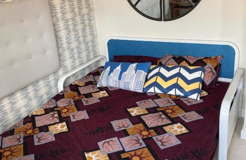 Swindon House | Chandra House