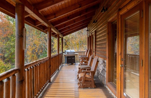 Gatlinburg - Pigeon Forge Cabin | Changes in Latitude