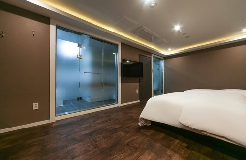 Changwon Hotel | Changwon Bonggok-dong Hotel Daon