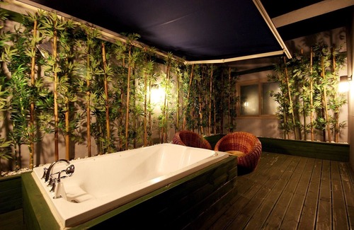 Jinhae-daero Hotel | Changwon Jinhae CN