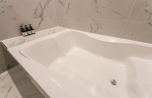 Changwon Hotel | Changwon Jinhae Yongwon Hotel The K
