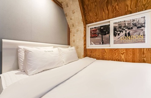 Changwon Hotel | Changwon Yongho-dong Cafe