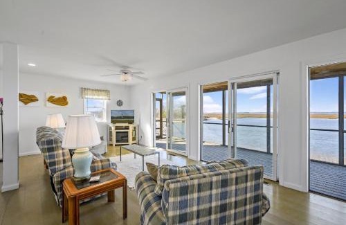 Chincoteague House | Channel View Cottage