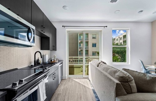 Channel District Apartment | Channelside | Amazing Studio | Free Pool