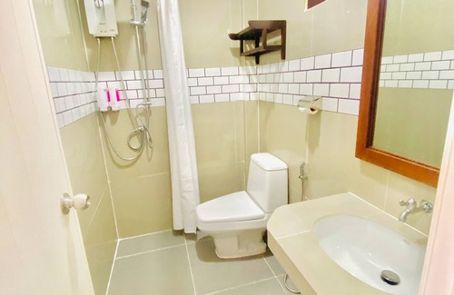 Nong Thale Hotel | Chanpailin Omarzaa