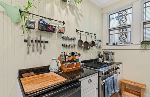 Cooper-Young Historic District House | Chantilly Century House I 1920s Gatsby's Glamour Manor