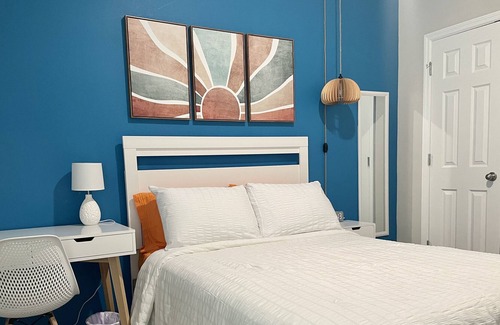 Winter Haven House | Chanti’s Place, Winter Haven, Hideaway w/ King Bed