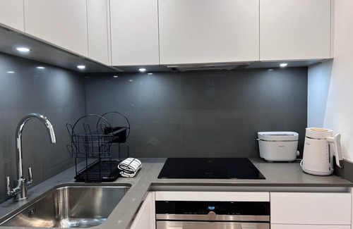 Bath City Centre Apartment | Chapel - Central Studio Apartment