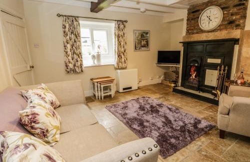 Redcar House | Chapel Cottage