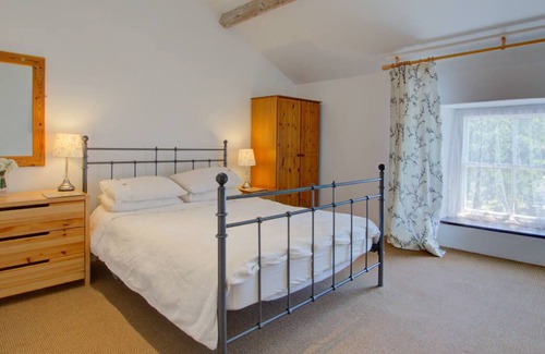 Ffestiniog House | Chapel House in Blaenau Ffestiniog