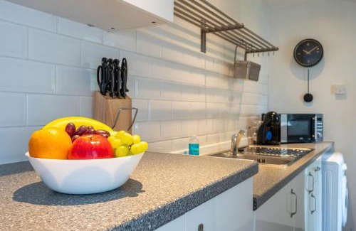 Newport Apartment | Chapel Lodge - 3 Bedrooms - WIFI