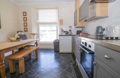 Bowness-on-Windermere Cottage | CHAPEL REST, family friendly in Bowness-On-Windermere