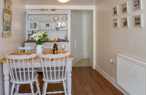 Amlwch House | Chapel Street Cottage