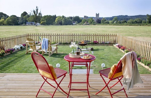 Wells Cabin | Chapterhouse, Cathedral View - a chalet that sleeps 2 guests in 1 bedroom