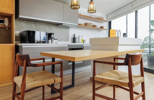 Zona Rosa Apartment | Chapultepec by Wynwood House