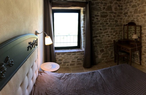 Saint-Sauveur-de-Cruzieres Other | Charming cottage with independent access in a Mas of character.