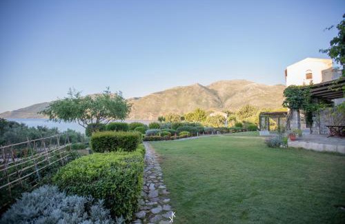 Skoutari House | Chara House