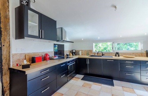 Saint-Nazaire House | Characterful House with Garden, Stunning View of the Dordogne