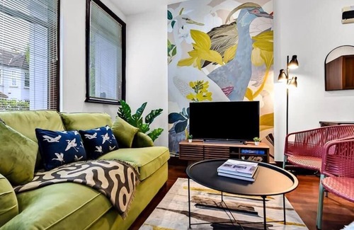 Walpole Apartment | Character and Style Studio - Sleeps 3