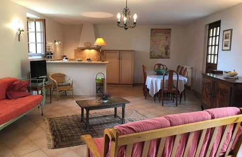 Saint-Pierre-du-Mont House | Character property in a wooded park with swimming pool