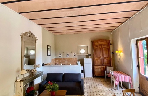 Bollene House | Character house surrounded by vineyards 6 pers