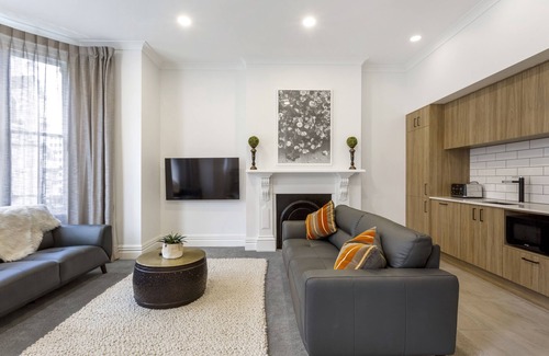 Dunedin City Centre House | Character on Stuart St