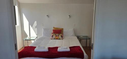 Palm Beach Apartment | Character Seaview Chalet 17 by Palm Beach Chalets