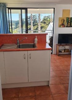 Palm Beach Apartment | Character Seaview Chalet 17 by Palm Beach Chalets