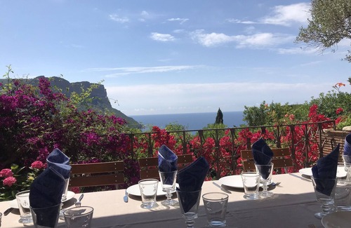 Cassis Villa | Character villa with sea view and swimming pool