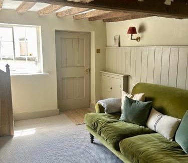 Southwell House | Characterful Southwell Town Centre Cottage
