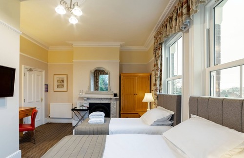 Hereford House | Charades Guest House