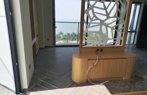 Downtown Ho Chi Minh City Apartment | Chariss Hotel
