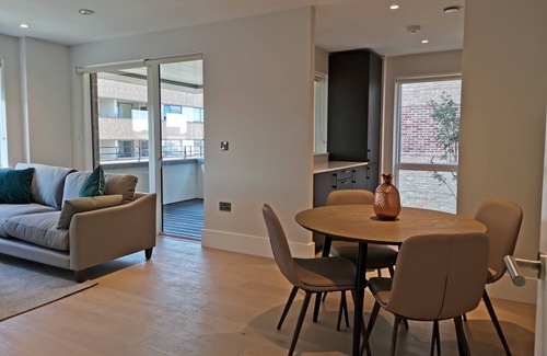 Hounslow Central Apartment | Charles Hope Heathrow North