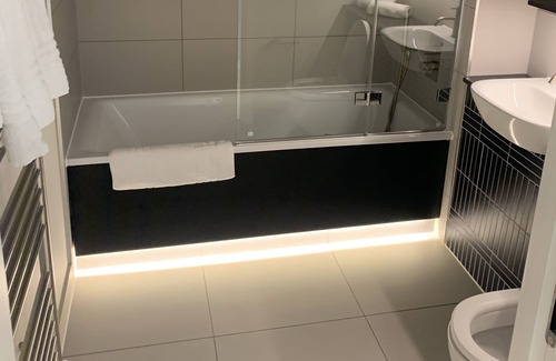 Hounslow Central Apartment | Charles Hope Heathrow North