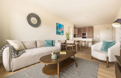 London Borough of Ealing Apartment | Charles Hope London Greenford