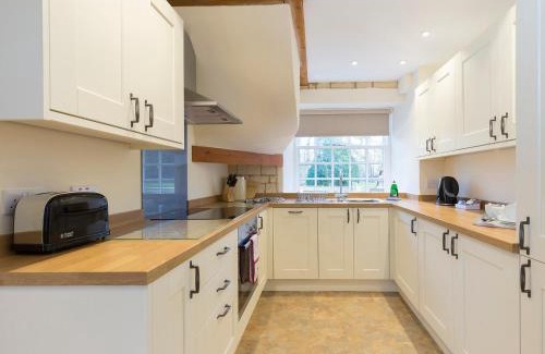 Winchcombe Apartment | Charles I