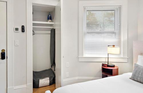 Fenway–Kenmore Hotel | Charlesgate Suites