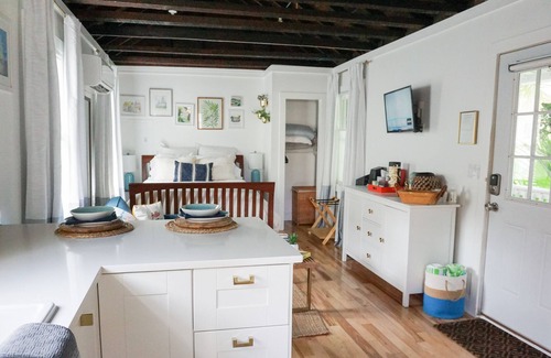 North-Central Cottage | Charlestons Charming city hotel