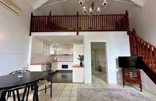 Glen Innes Hotel | Charlesworth On The Park