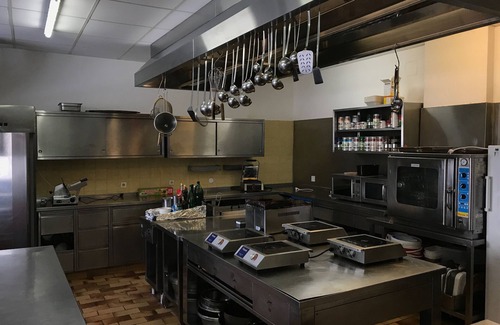 Kaprun Ski Chalet | Charlet at the foot of the Kitzsteinhorn lift, with stunning mountain views