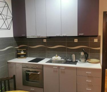 Zvezdara Apartment | Charlie Aviv Park