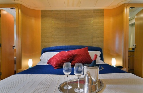 Arzachena Boat Rental | Charlie Blue Yacht - your unforgettable vacation