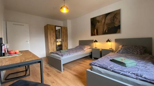 Solingen Apartment | CHARLIE , Solingen Mitte, Ferien/Messe Wohnung für bis zu 5 Personen