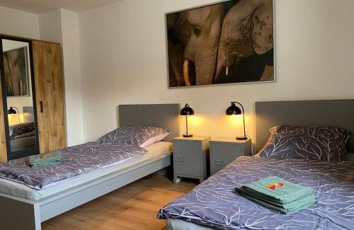 Solingen Apartment | CHARLIE , Solingen Mitte, Ferien/Messe Wohnung für bis zu 5 Personen