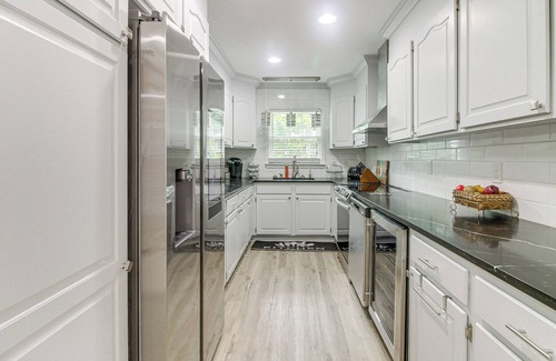 Wesley Heights House | Charlotte Home w/Yard - Near Spectrum Center!