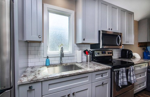 Charlotte House | Charlotte "Tiny Home" in a peaceful neighborhood that is 10mins from downtown