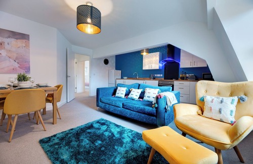 Newcastle-upon-Tyne Apartment | Charltons Bonds Apartments - By Week2Week